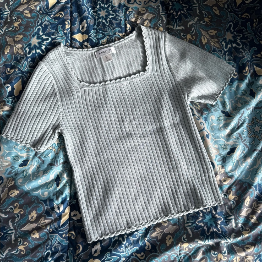 Bailey 44 Women’s Large lettuce edge square neck ribbed knit top aqua teal green